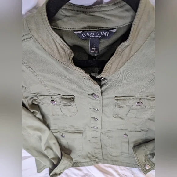 Baccini Army Green jacket, lightweight, size LARGE 4 front pockets. Button up - Picture 9 of 14